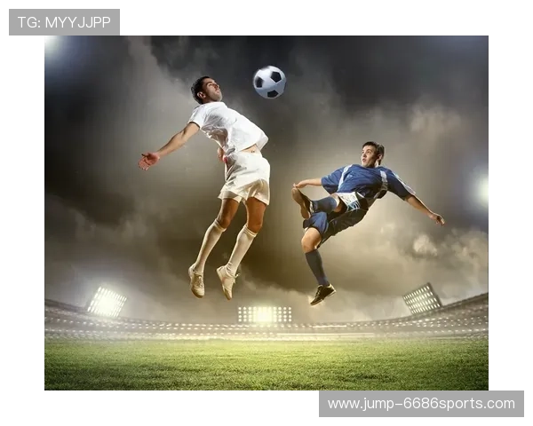 足球球星与动漫二次元风格融合的壁纸设计，打造独特视觉享受